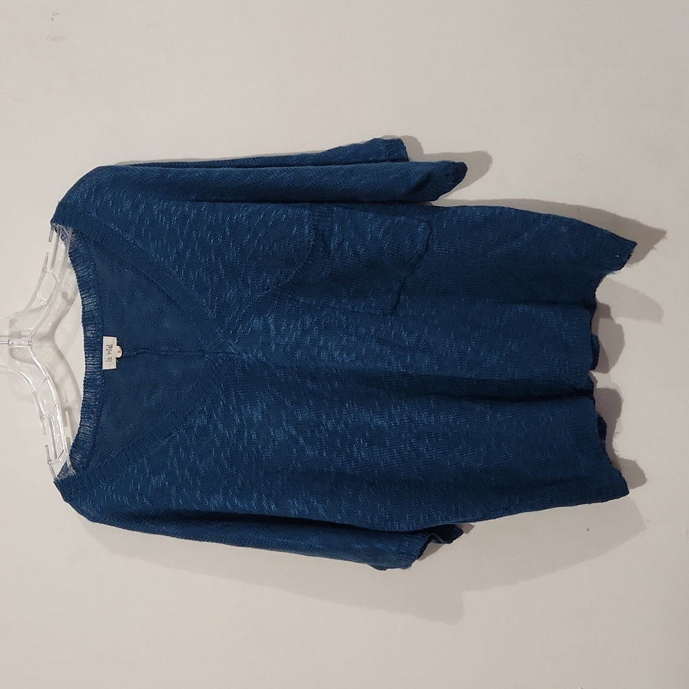 Short sleeve sweater